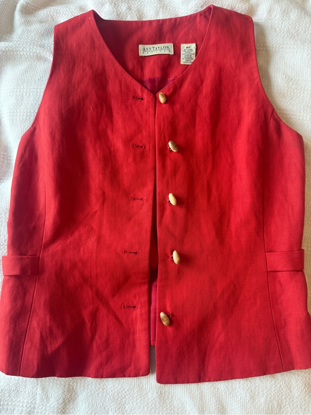 Ann Taylor Red Sleeveless Button Front Vest